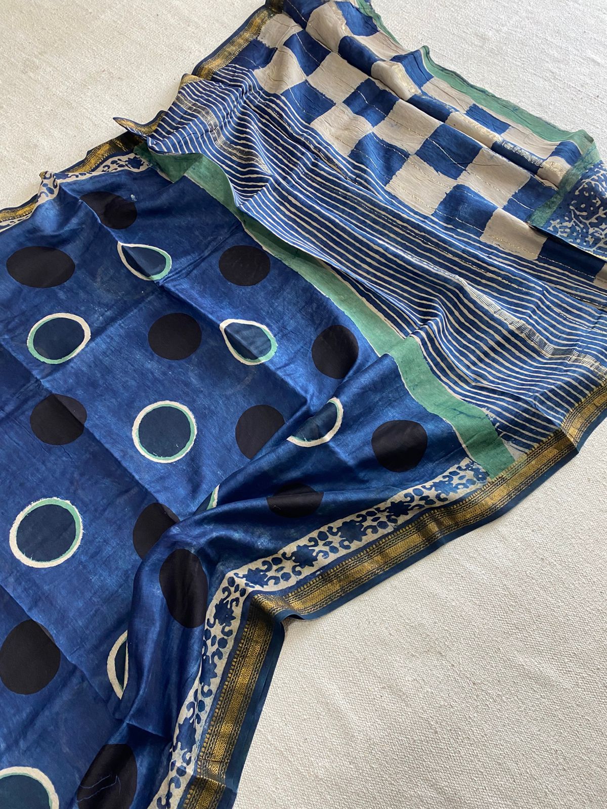 Let’s Wear #ethicallymade✅
🍁Beautifully Crafted Maheshwari Silk Saree  collection🍁
 Specially Designed in Bagru  jahota rapid dabu hand block print
100% Natural Dye
Fabric : Maheshwari Silk 
Length : 5.5 Meters
Blouse Piece : 0.90 Meter
