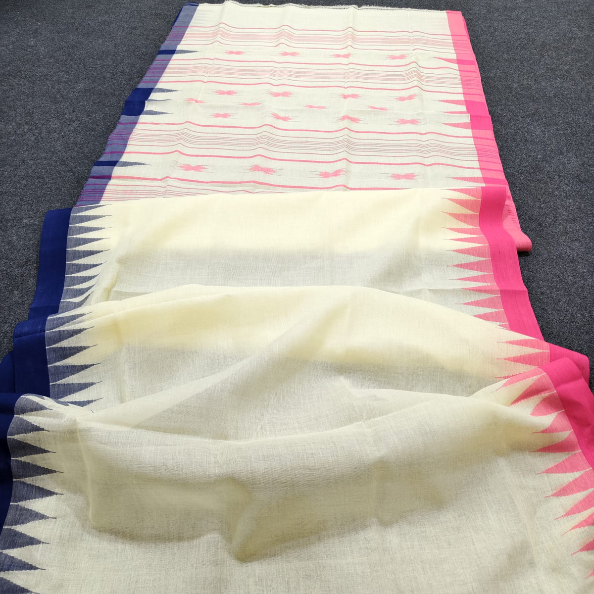 Authentic handloom
 monipuri cotton saree
With bp
