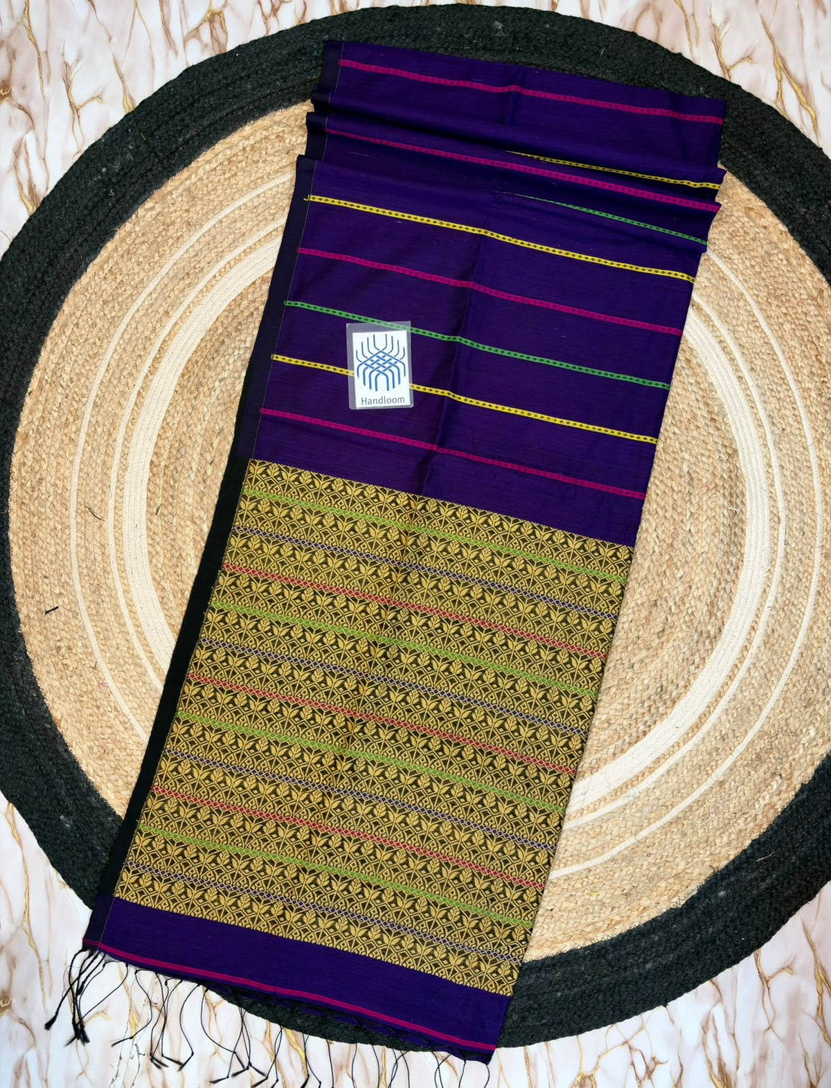 Matka jamdani
 saree
With bp