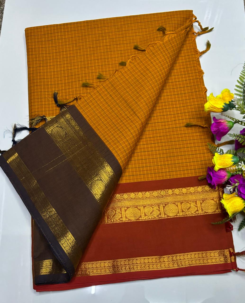 😇 *Kanchi cotton sarees*
🦋 *Pure cotton Sarees*
🎉 *Fancy plain cotton sarees with line  pallu*
🐟 *80 *80 counts*
🧶 *With running blouse*
🦢 *6.20mtrs saree length*