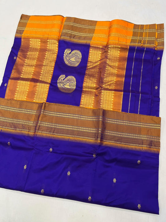 *Narayanpeth silk saree*
Running blouse 
Shoulder butti 
Pure silk
*Price: 6300/- + ship*