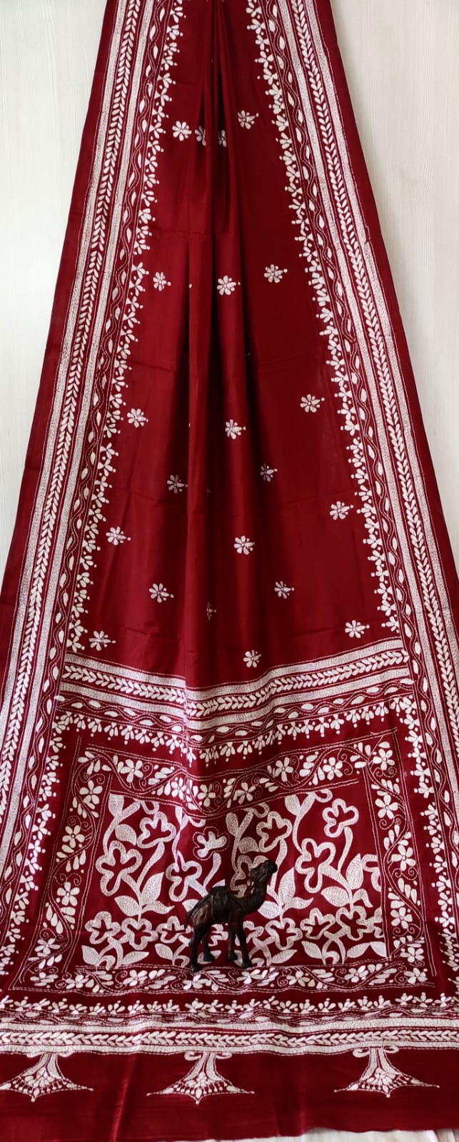 Beautiful kantha work on blended Bangalore silk
With kantha stich work bp