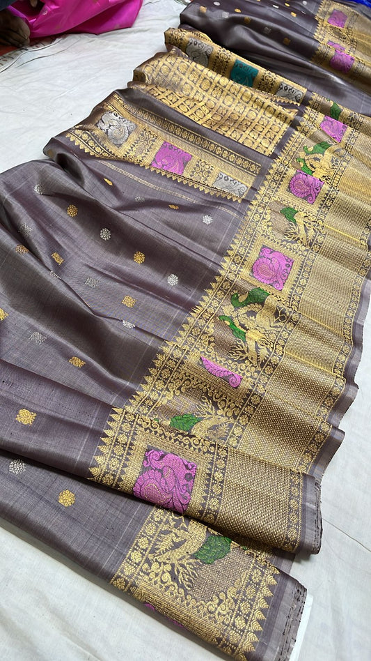 ✨✨Pure Gadwal Traditional
           Meenakari turning
           Border Pattu Sarees ✨✨