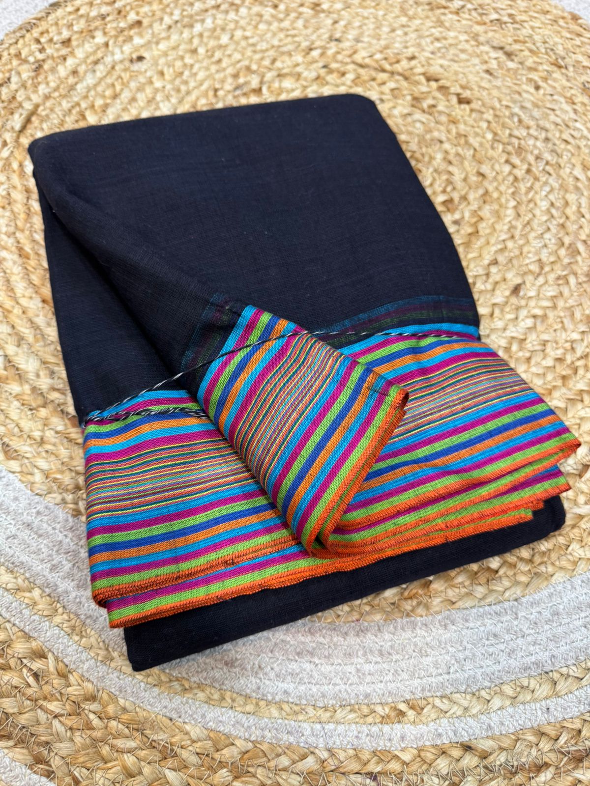 *Patteda anchu with Handloom mark New Designs* 

Pure cotton handwoven *patteda aanchu* 
saree With Running Blouse same as body
