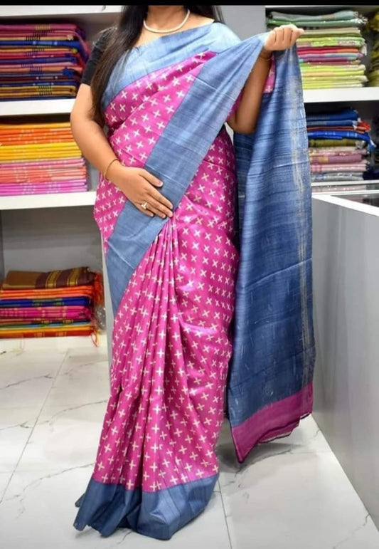 🪴New Design Of  Tussar By Ghicha Screen Print Silk Saree 
All Saree Comes  R Matching 
 Saree. Colour Tassels.
Hand Loom. Saree ..
Running Blouse..Pc ( Saree's Colour)
💯% Silk Saree Comes.With Silk Mark  Certificate (Tag)
Quality 💯% Assured