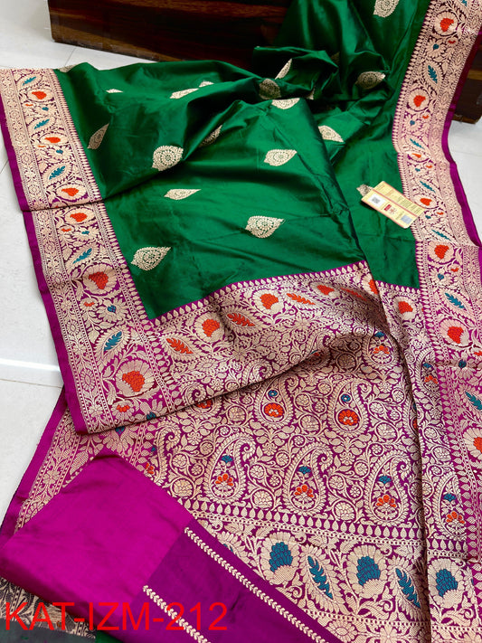 
Pure Handloom banarasi KATAN **Checks +Meenakari* SAREE
*KATAN Checks + Meenakari*
Silk Sarees with antique Jari 
*Rich Pallu
*  Blouse with Border
* Smooth & Soft Fabric