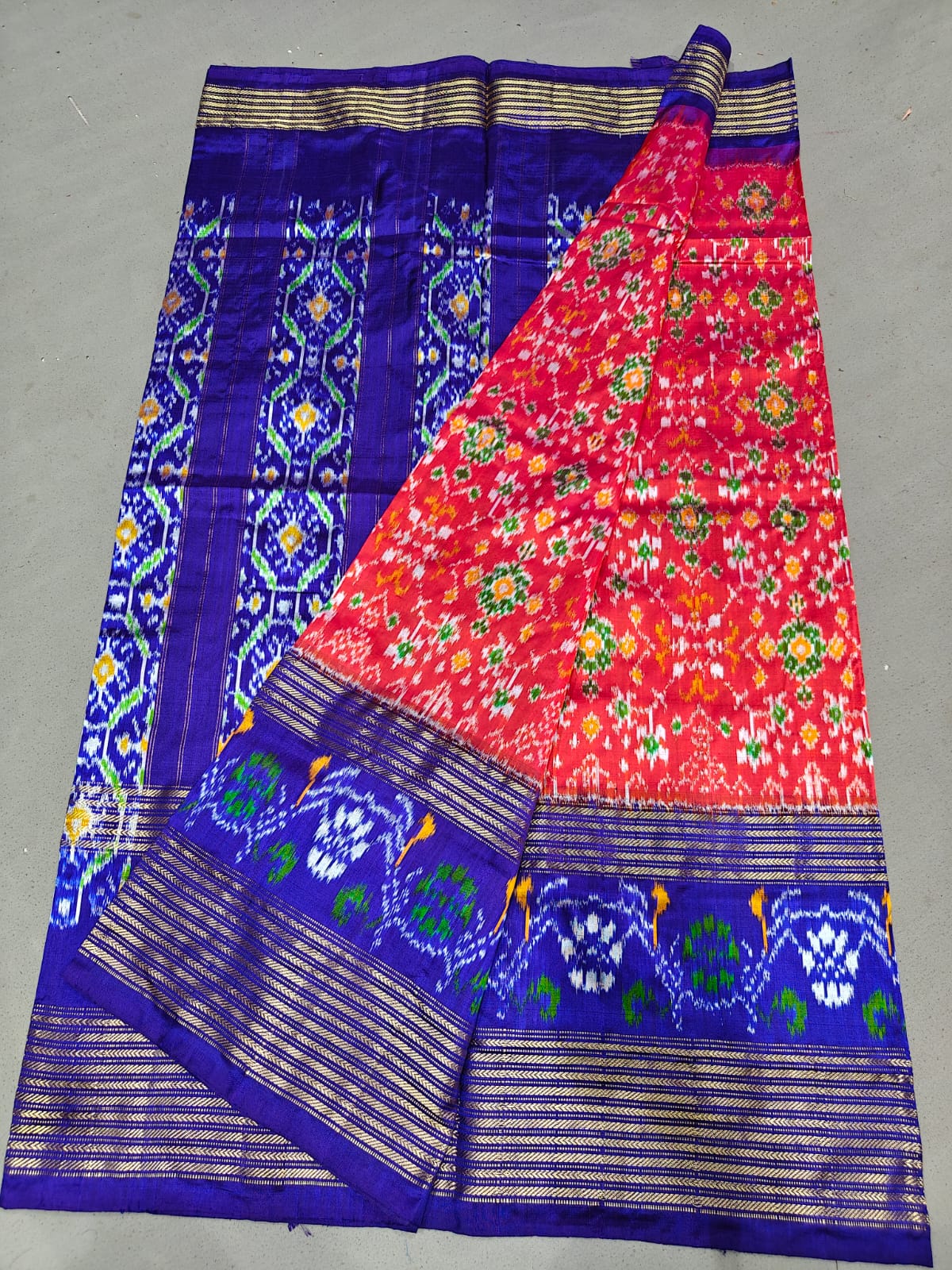 Latest and Exclusive 
*IKKAT SILK  SAREES*

👉🏻 *EXCLUSIVE   SPL DESIGN SAREES** 

Silk mark Certified 
Double weaving 


*Spl KADDI PET BORDER SAREES*
