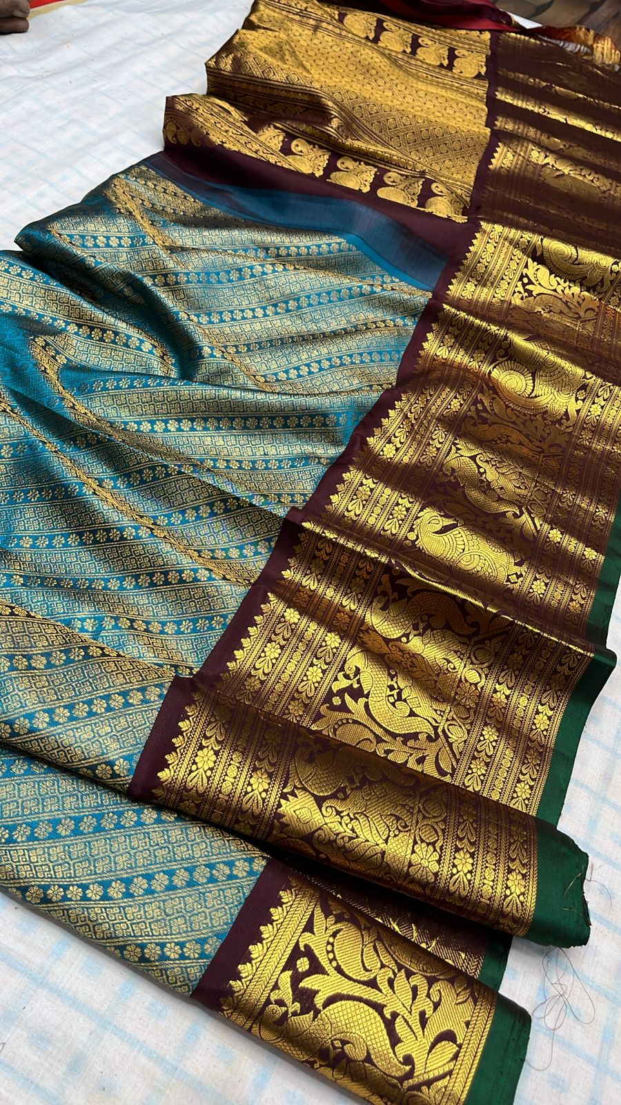 ✨✨Pure Gadwal Traditional
          Border Brocade 
          Pattu Sarees ✨✨