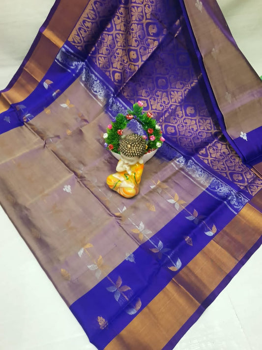 🌹💐uppada pattu 💐
🌹💐Butterfly checks Buta sarees 
Fabric:  uppada pattu /pattu 🌹💐
