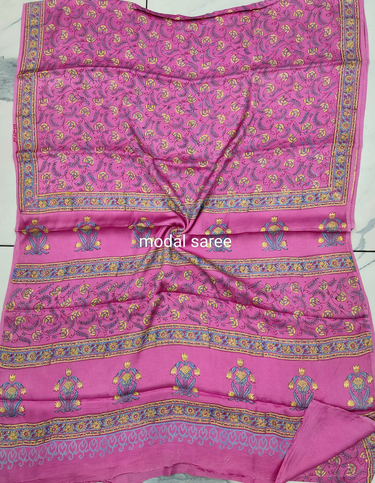 New Arrival Premium Modal Silk 2pc Suit
Top – Modal Silk (2.50 mtr)
Dupatta – Modal Silk (2.50 mtr)
Vanaspati Ajrakh
Kutch Ajrakh Elegant look | Premium Quality | Festive & Party Wear
