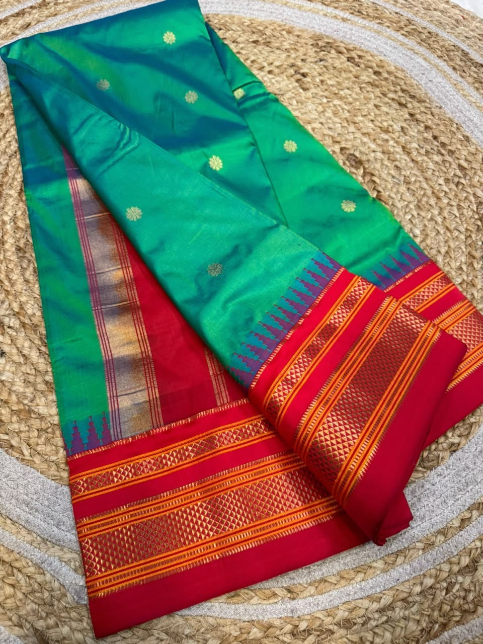*All New Colours* 

*Exclusive silk ilkal saree*
*Pure silk korvai temple border* with *body butta* design superior quality ilkal saree & contrast blouse 
6.10mtrs length 
Full body pure silk 
Border, pallu & blouse semi silk 