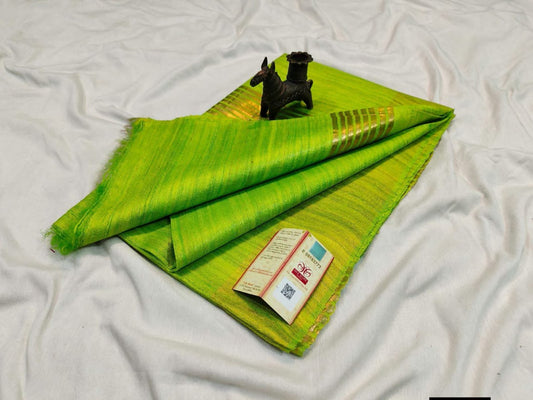 Pure tussar ghicha silk handloom saree with blouse pc.
Silk mark tag 

