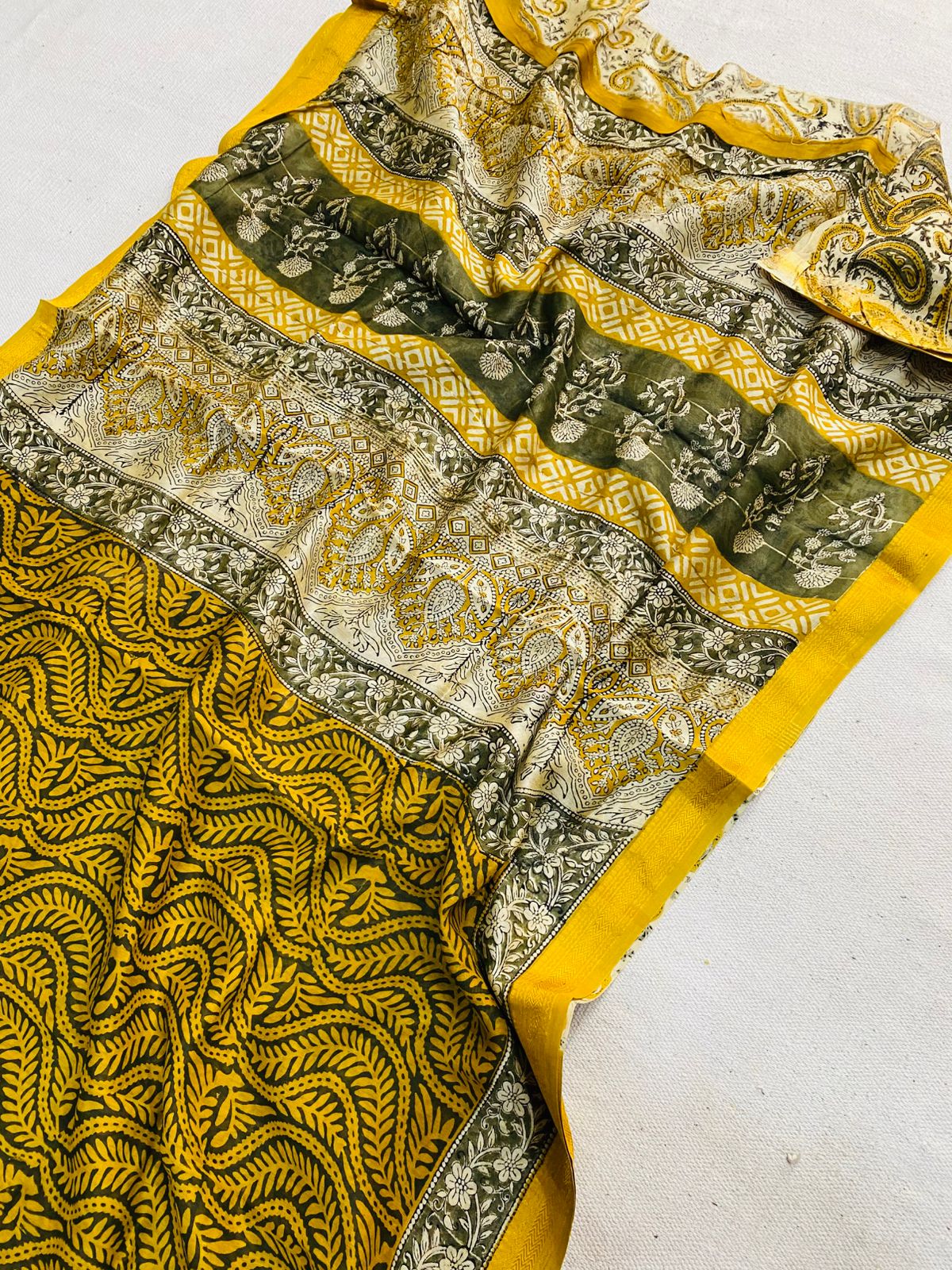 Let’s Wear #ethicallymade✅
🍁Beautifully Crafted Maheshwari Silk Saree  collection🍁
 Specially Designed in Bagru  jahota rapid dabu hand block print
100% Natural Dye
Fabric : Maheshwari Silk 
Length : 5.5 Meters
Blouse Piece : 0.90 Meter
