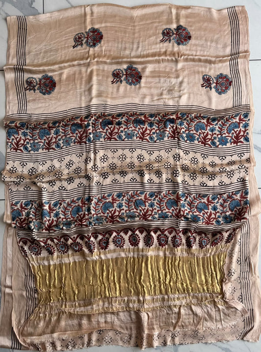New Arrival Premium Modal Silk 2pc Suit
Top – Modal Silk (2.50 mtr)
Dupatta – Modal Silk (2.50 mtr)
Vanaspati Ajrakh
Kutch Ajrakh Elegant look | Premium Quality | Festive & Party Wear
