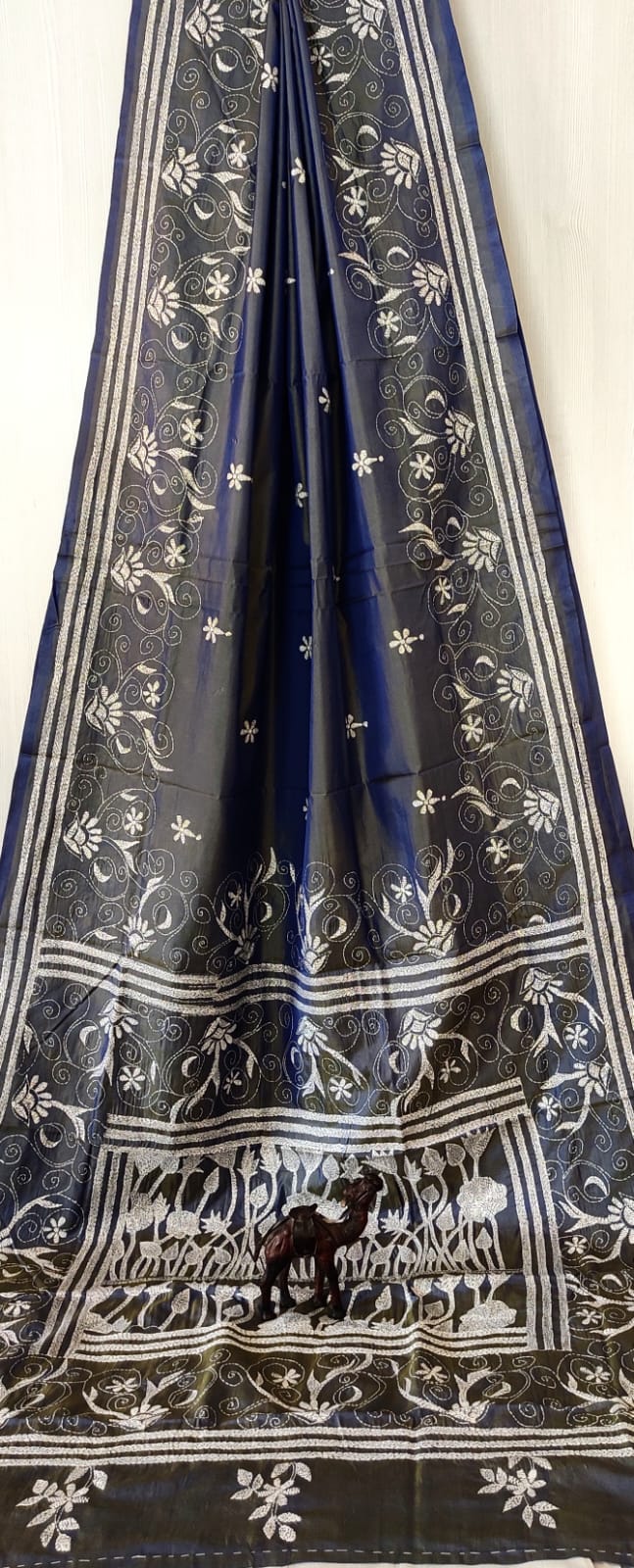 Hand Kantha on blended silk with blouse piece