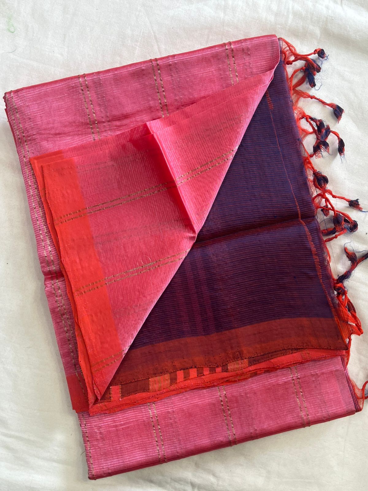 **Material **:- Mangalagiri handloom pattu by cotton 

**Model **:- all-over zari lines model sarees 

Contrast zari lines pallu & blouse
