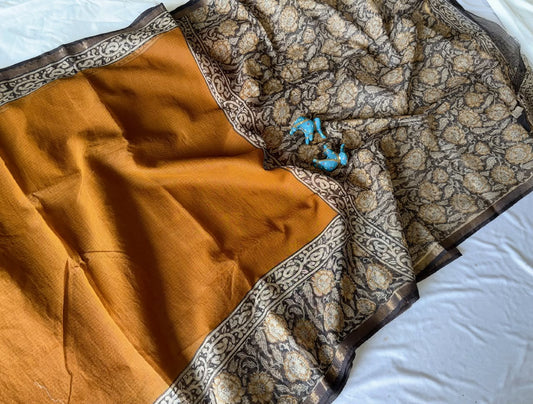 Summer special collection
Vanaspati ajark print

🥻🥻🥻🥻🥻🥻
 Kota saree new collection of Bagru print 
New collection Saree Kota Doriya .
Hand made 
Block print , Dabu print , Bagru print , vaspati print, ajark prijt
Saree length 5.5 mtr
Blouse.  80cm
Hand block printed
