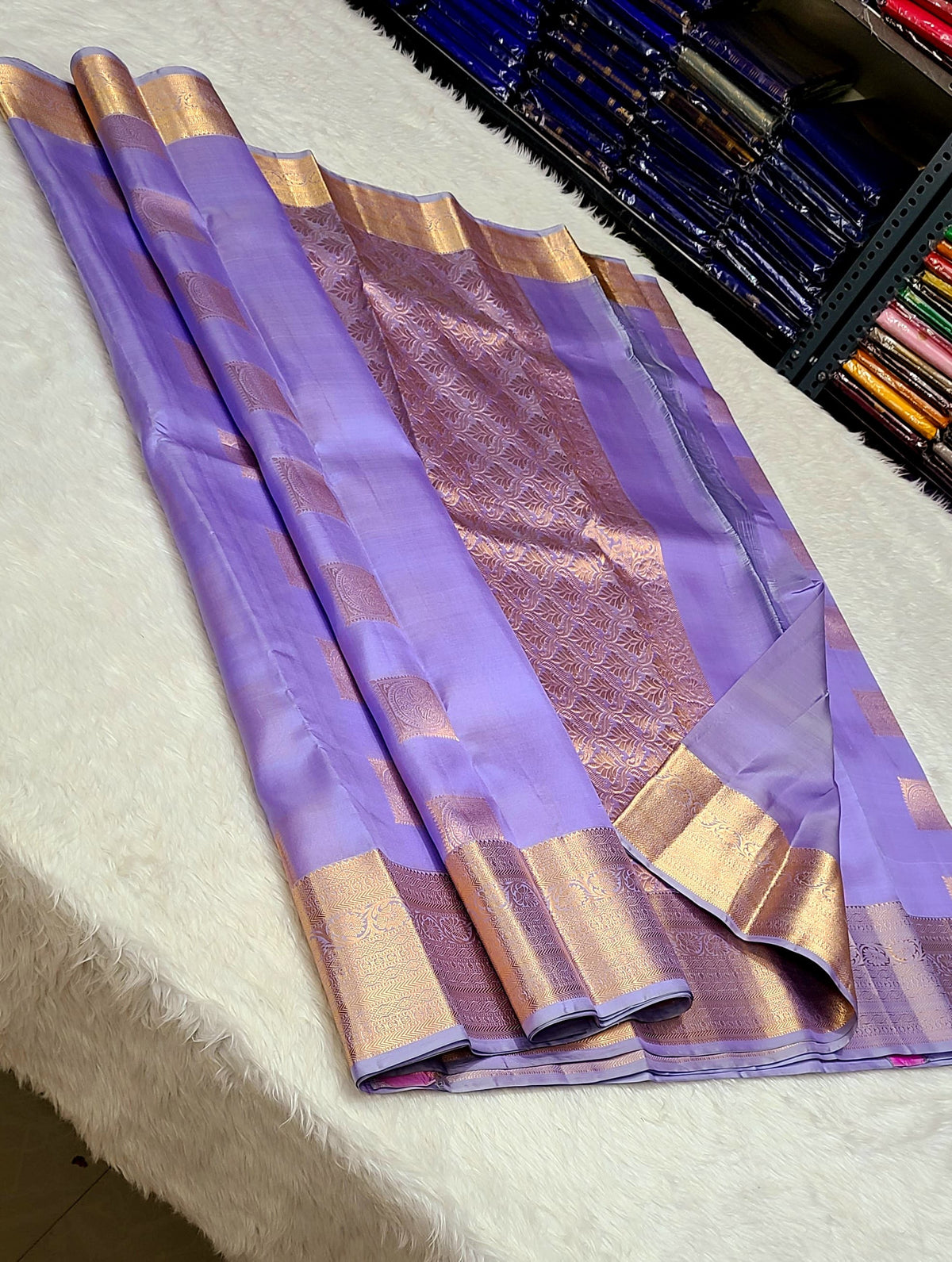 *100% PURE  Pure Silk KanjeevaramPURAM HANDWOVEN VERY PREMIUM QUALITY 1G SELF PATTERN SILK SAREES*

*1 GRAM GOLD PURE ZARI WEAVING*
*SILK MARK CERTIFICATE ATTACHED*

GOLD ZARI WEAVING PAKKKA HANDLOOM

EXCLUSIVE COLLECTION SUNDAY OFFER
