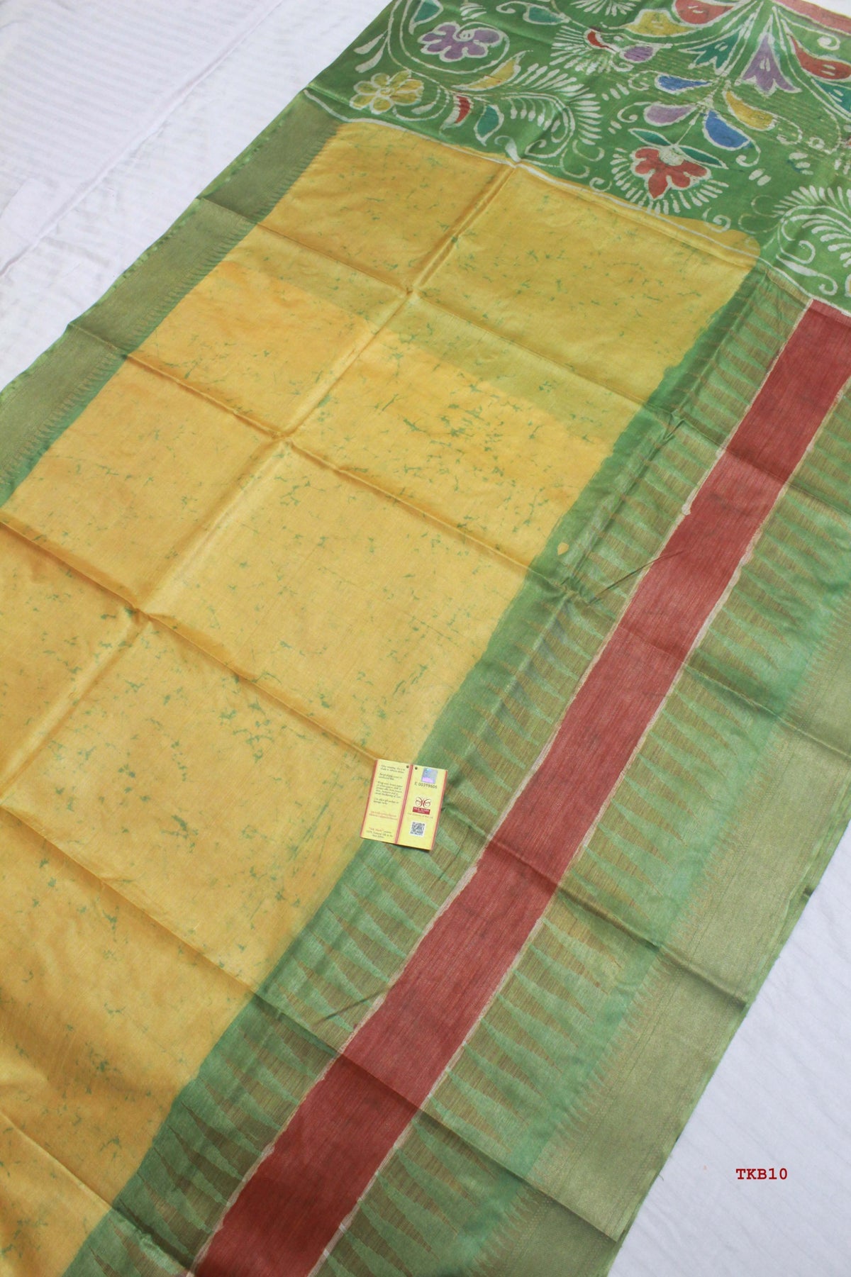 👆Pure Tussar Silk 
Saree With 
Blouse Piece