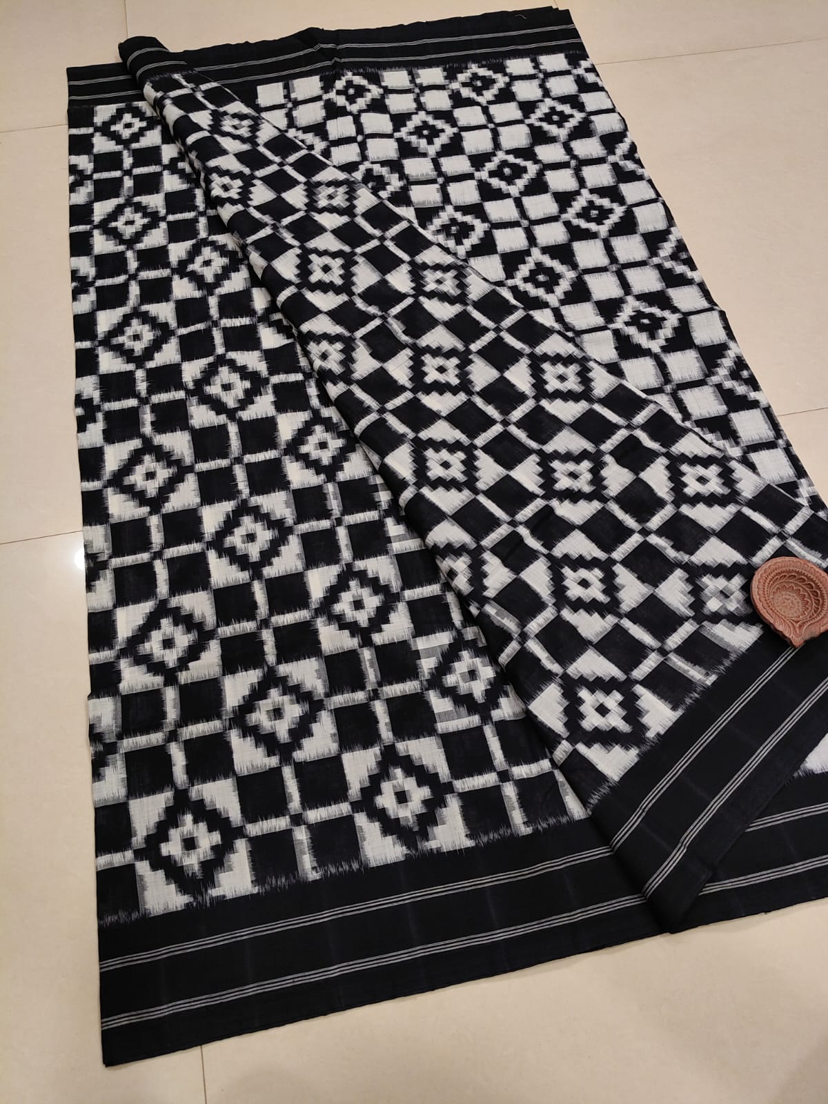 Tanu | Cotton Telia Rumal Sarees