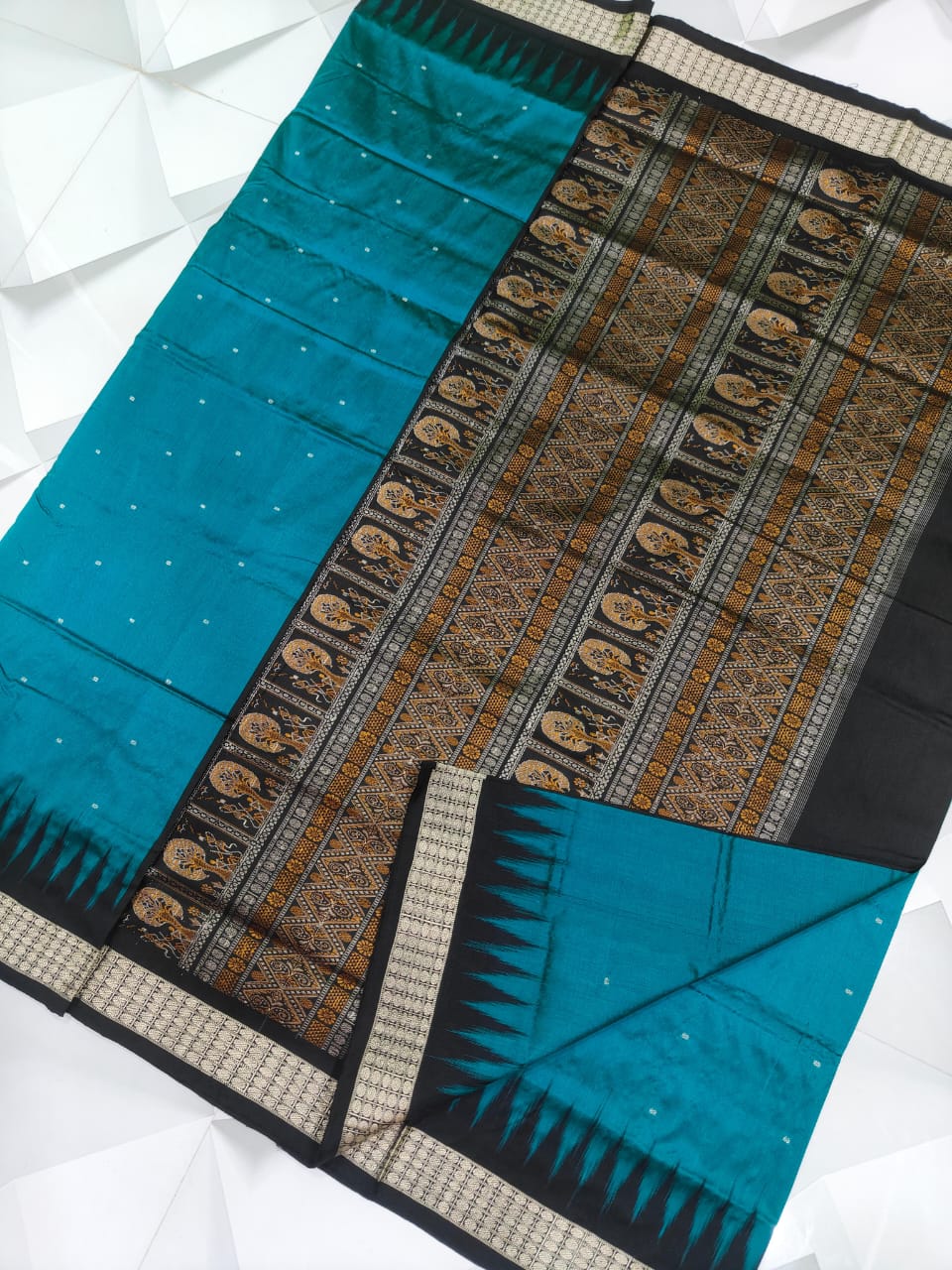 Ivrina | Sambalpuri Saree