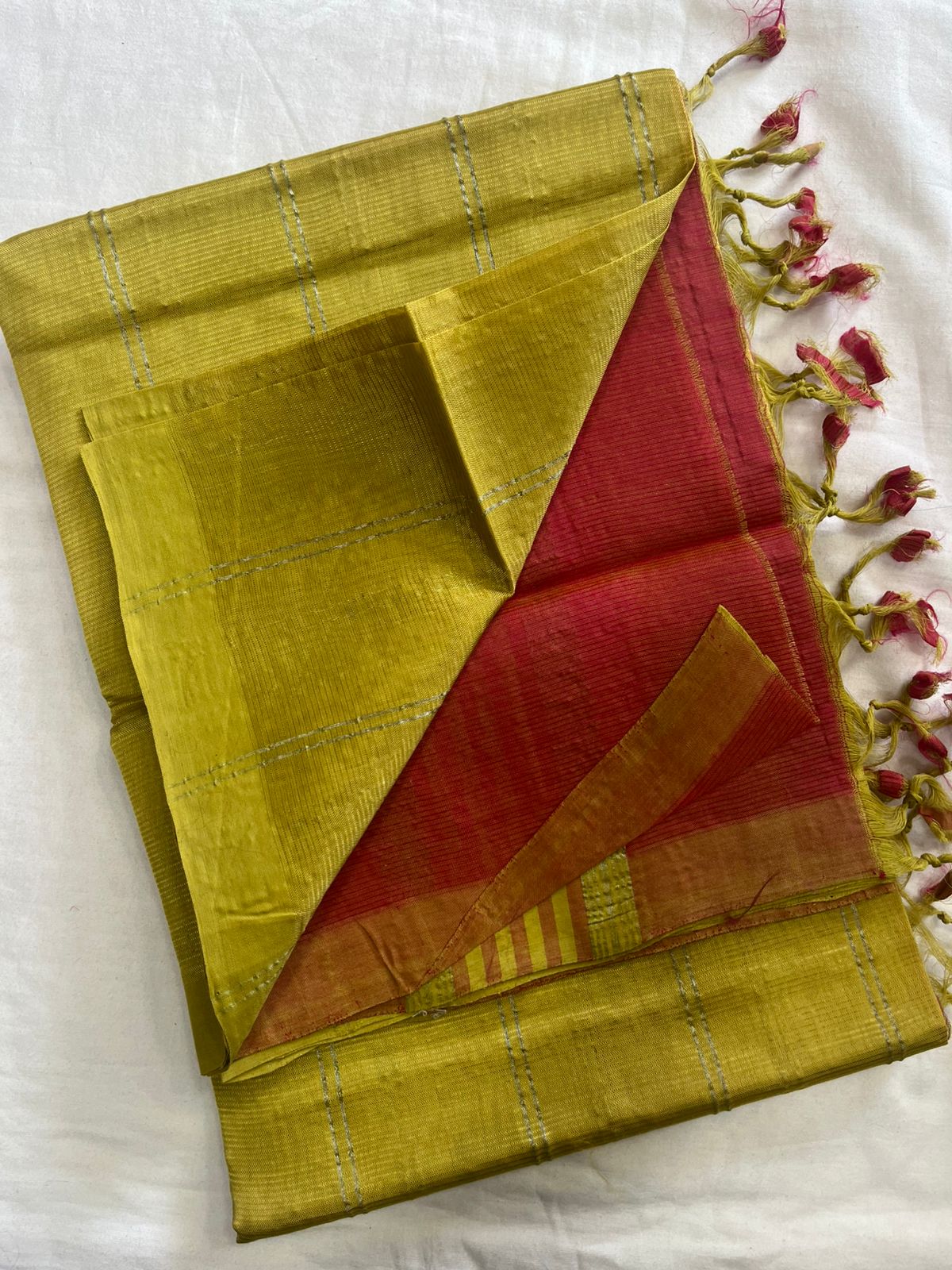 **Material **:- Mangalagiri handloom pattu by cotton 

**Model **:- all-over zari lines model sarees 

Contrast zari lines pallu & blouse