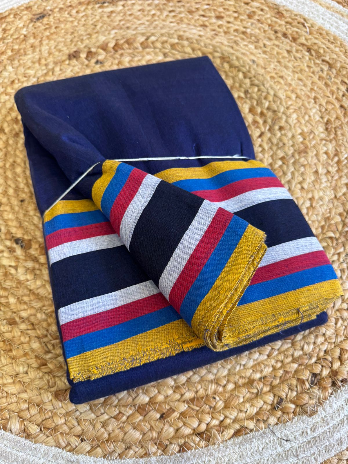 *Patteda anchu with Handloom mark New Designs* 

Pure cotton handwoven *patteda aanchu* 
saree With Running Blouse same as body
