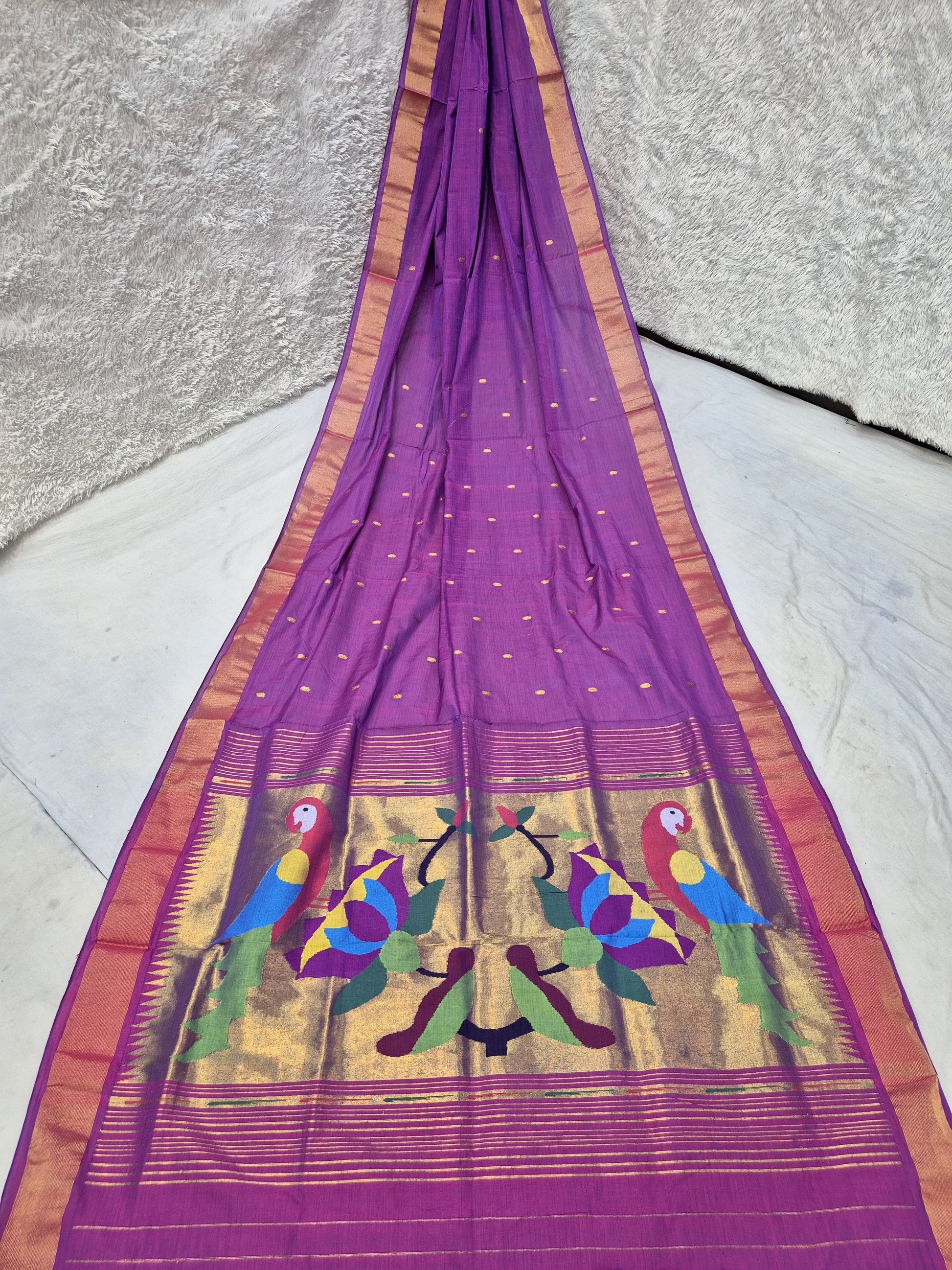 *Yeola cotton paithani*
Pure cotton 
Handloom saree
Patta border 
Running blouse 
Shoulder butta 