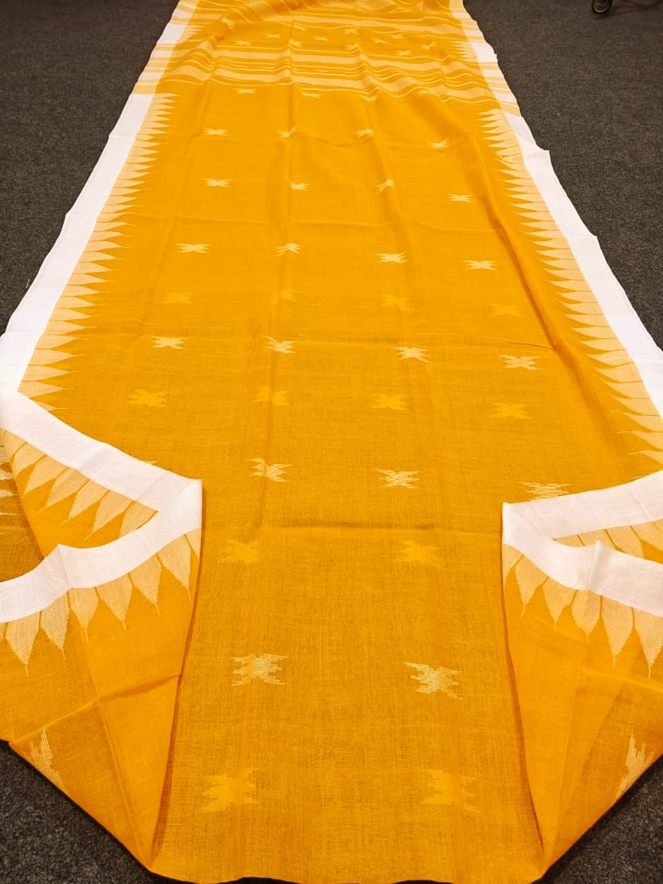 Authentic handloom
 monipuri cotton saree
With bp
