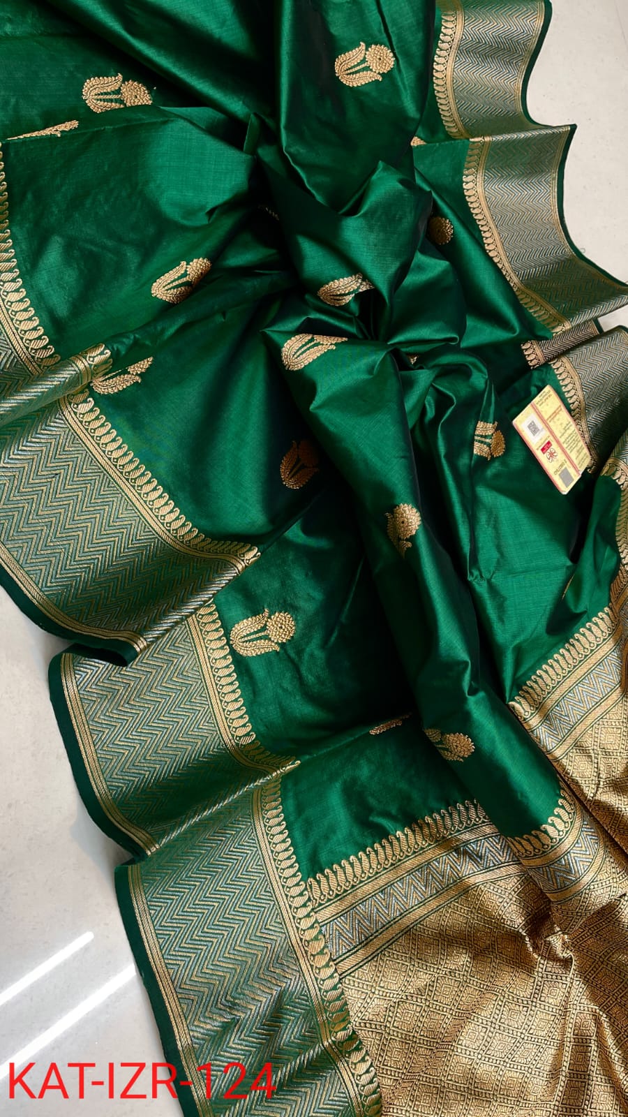 Bitasta | Katan Silk Banarasee Saree