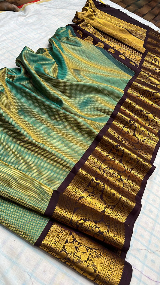 ✨✨Pure Gadwal Traditional
          Border Brocade 
          Pattu Sarees ✨✨