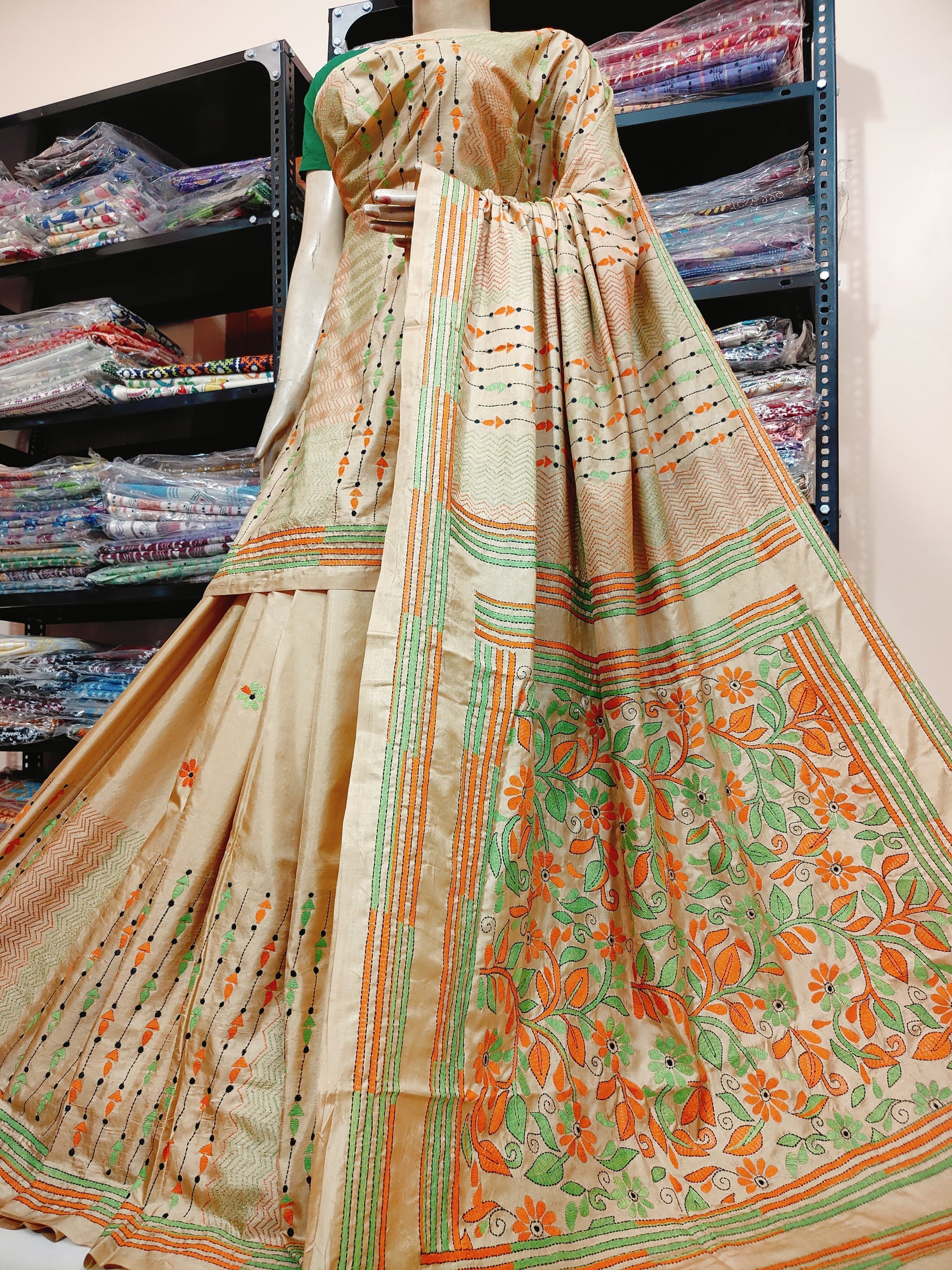 Traditional Shantiniketan hand Kanthastitch saree On 
Belendend bangalore silk Material 
With Kanthastitch Work Bp