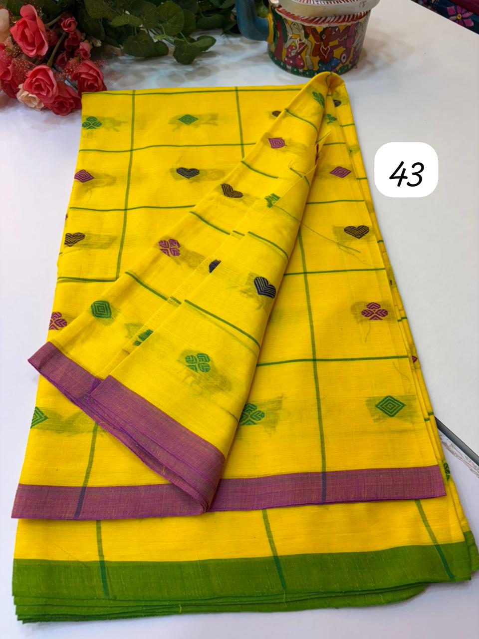Handwoven pure Dhonekhali cotton ( 100 count cotton Dhonekhali saree)
Without BP(5.5 mtr)