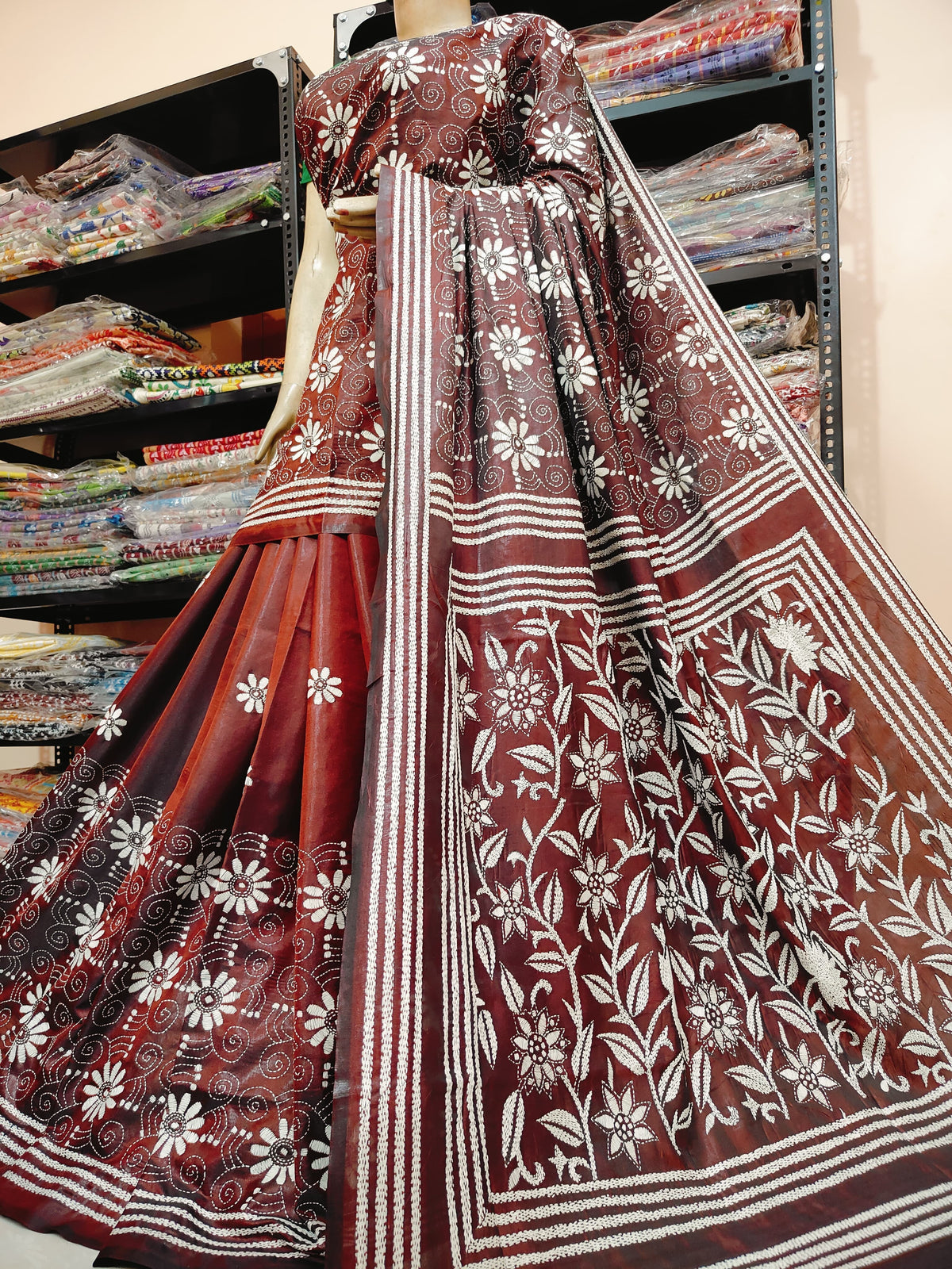 Traditional Shantiniketan hand Kanthastitch saree On 
Belendend bangalore silk Material 
With Kanthastitch Work Bp