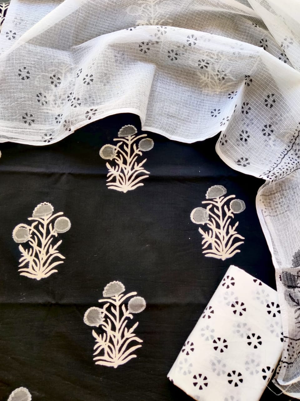Block printed cotton suit with kota doriya duppta 
Top @ bottom *cotton*
Duptta  *kota doriya*