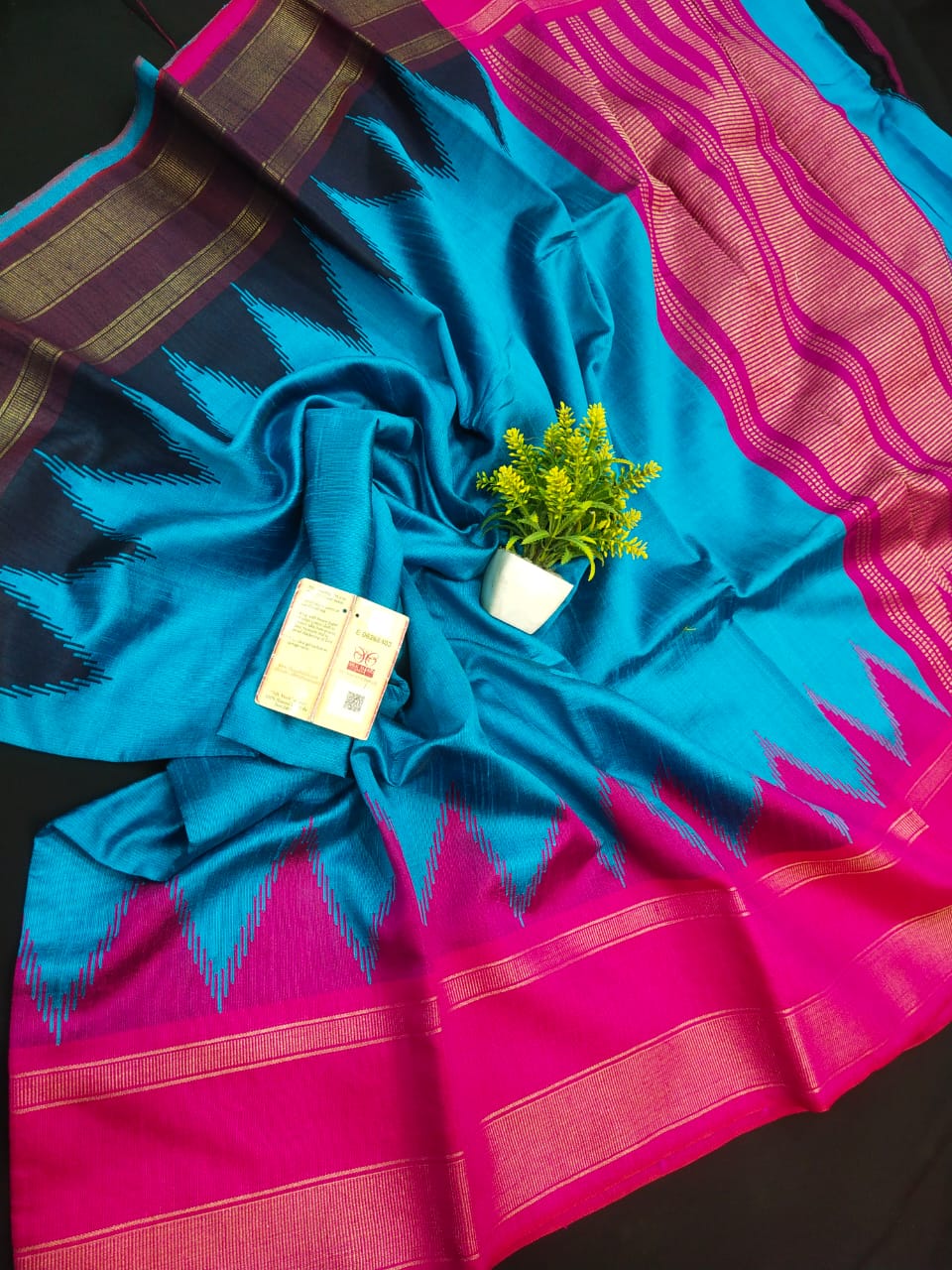 Suvrithi | Raw Silk Temple Border Saree