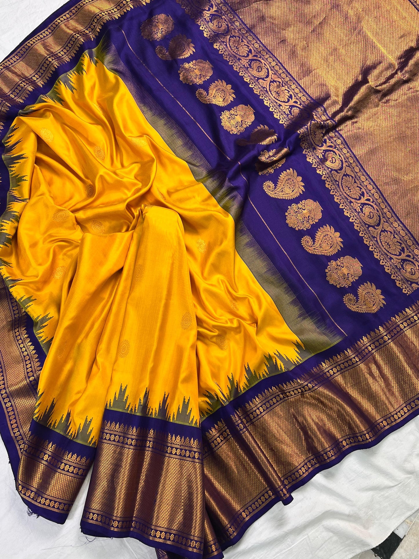 Aranya Gadwal | Gadwal Sarees in pure Silk