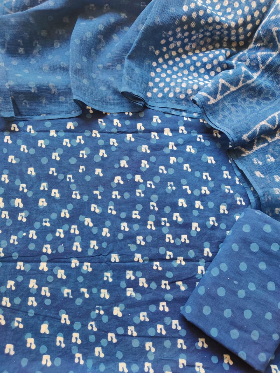 Block printed cotton suit with kota doriya duppta 
Top @ bottom *cotton*
Duptta  *kota doriya*