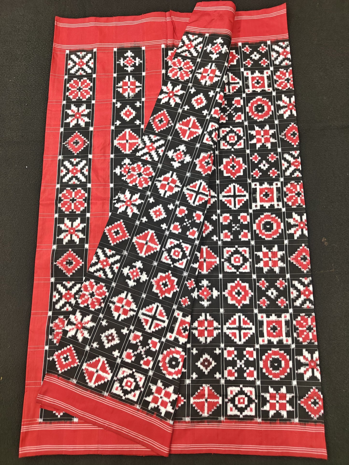 Trirupa | Pure silk Telia Rumal Sarees