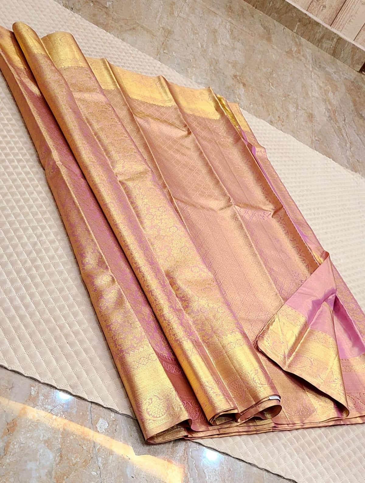 *100% PURE  KANCHIPURAM HANDWOVEN PREMIUM QUALITY 2G TISSUE BRIDAL SILK SAREES*

*2 GRAM GOLD PURE ZARI WEAVING*
*SILK MARK CERTIFICATE ATTACHED*

Own manufacturing unit from kanchipuram 

Video call shopping available