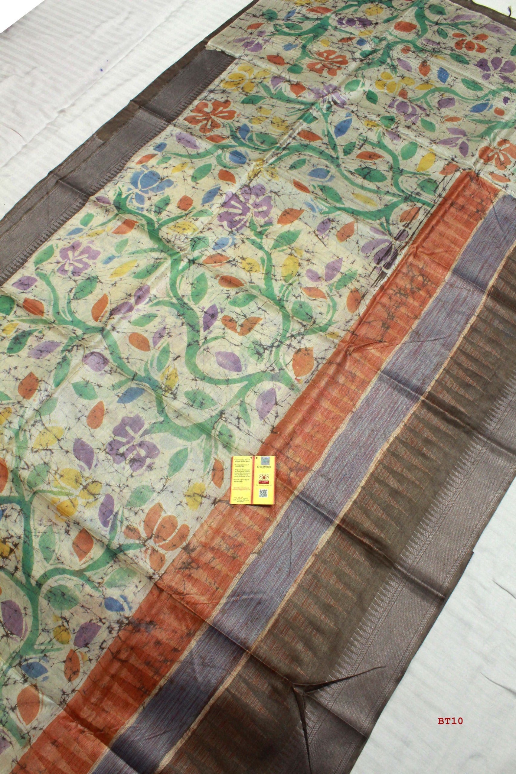👆Pure Kosa Silk, Hand-batik Print Saree With Blouse Piece