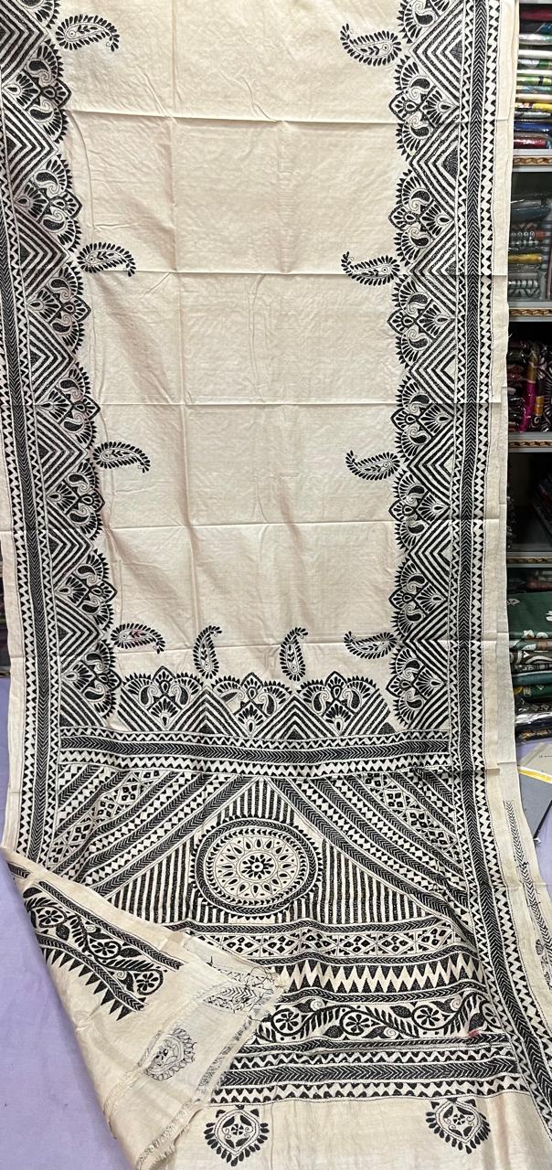 Available tashar katha stich saree
With bp
With silk mark