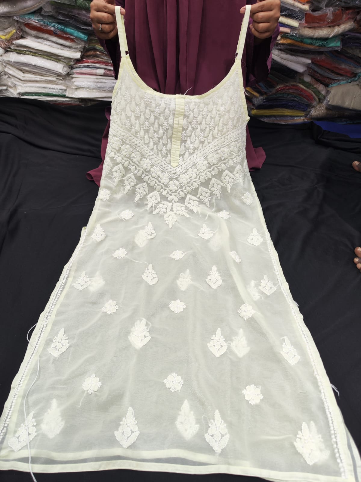 Chiyani | Chikankari Spaghetti Kurta