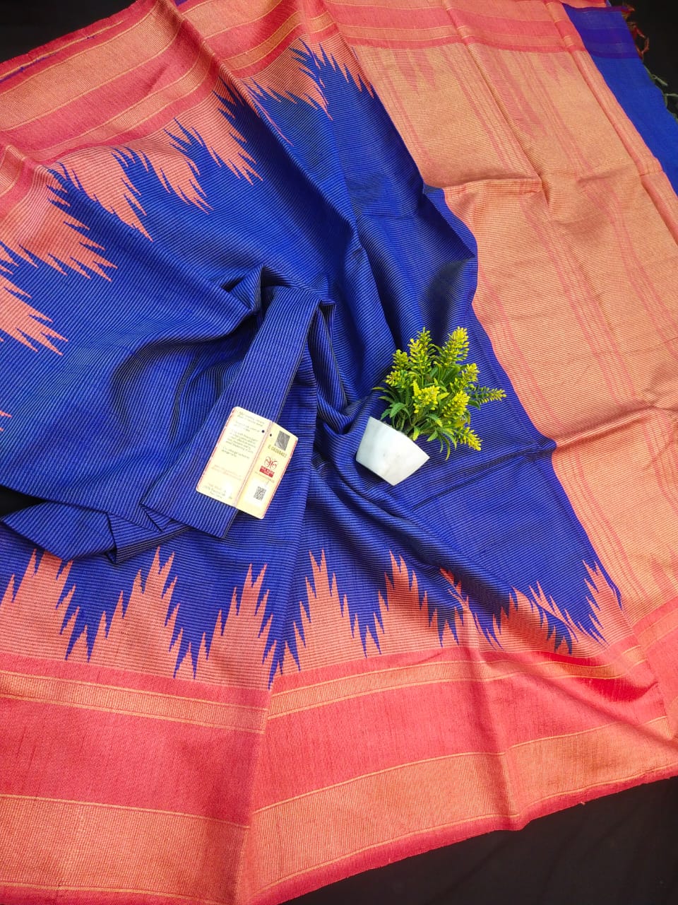 Sharvanya | Raw Silk Temple Border Saree