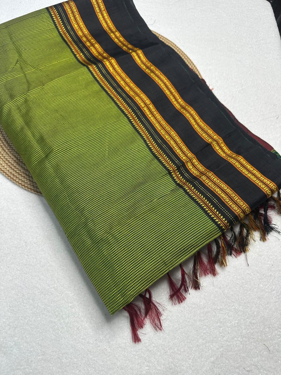 Material - viscos by cotton
Border - gayitri border
Saree Name -ilkal Gayatri micro checks saree
Pallu -cotton pallu
Blouse -running
Handloom -yes
Saree length- 7.2