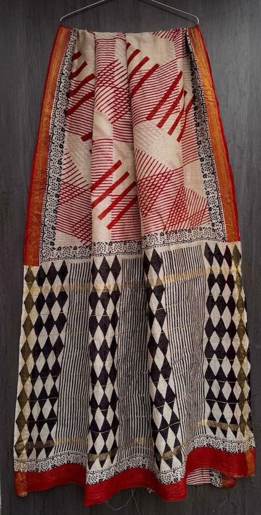 Bairavi | Block printed with Maheshwari border