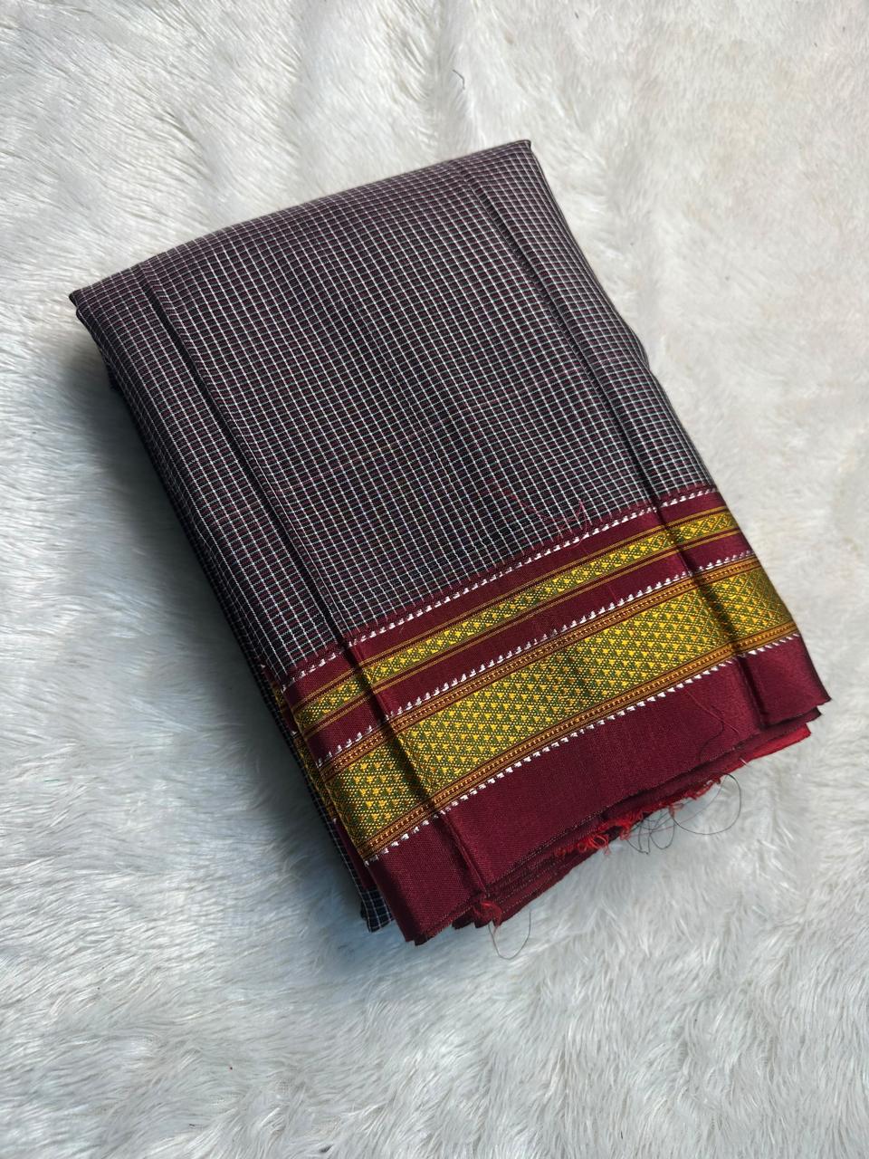 Special Boxchecks Ilkal Sare
Beautiful Colours
Trendy Ilkal Pure Silk Pallu &  Blouse Saree
Border Type : Chikki Paras Border
Fabric Body: Cottonsilk 
Palla: Pure Silk
Color: All Available
Blouse: Running- attached to the saree. 
Saree length: 6.20m