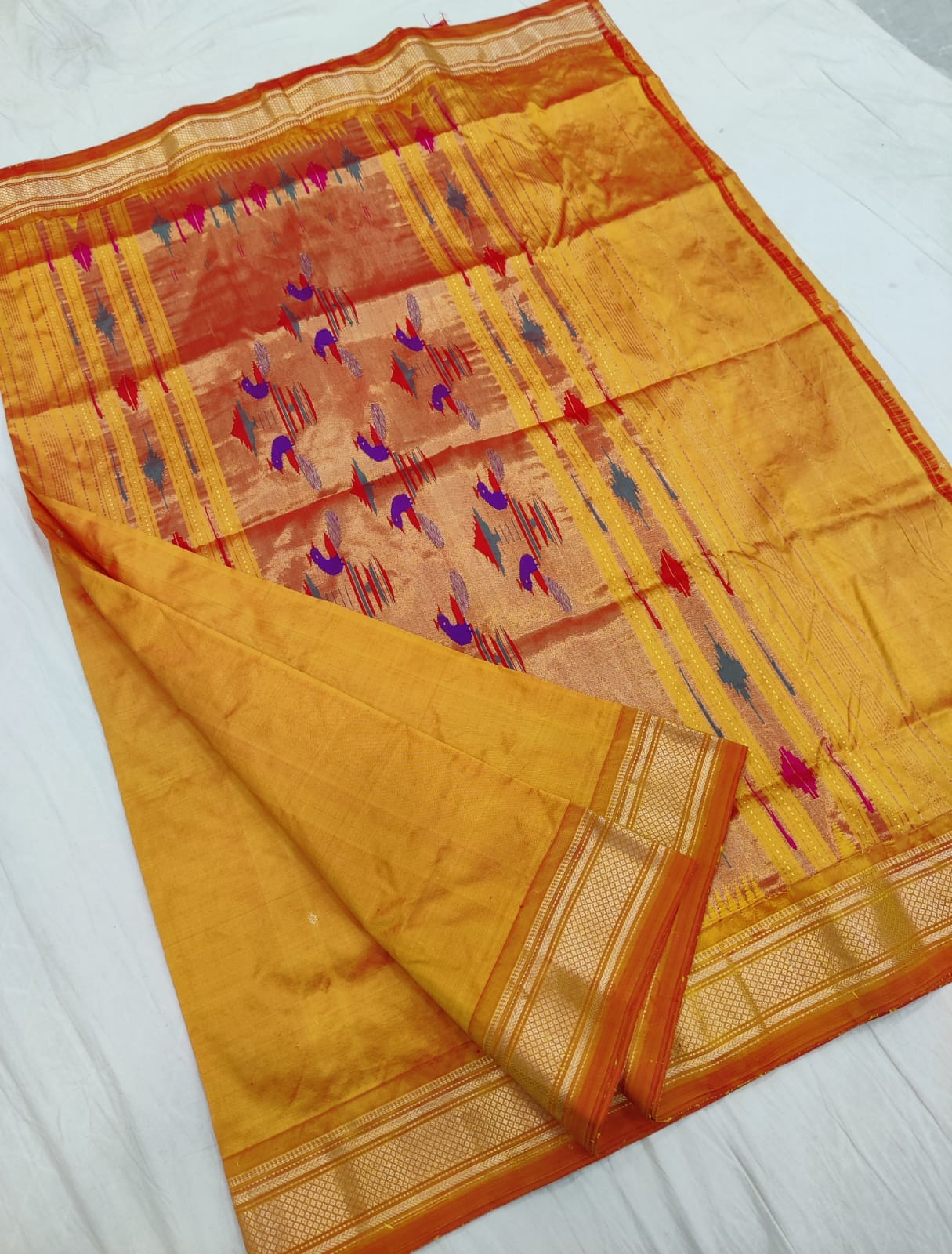 Pasmura | Pure silk handloom Paithani Saree