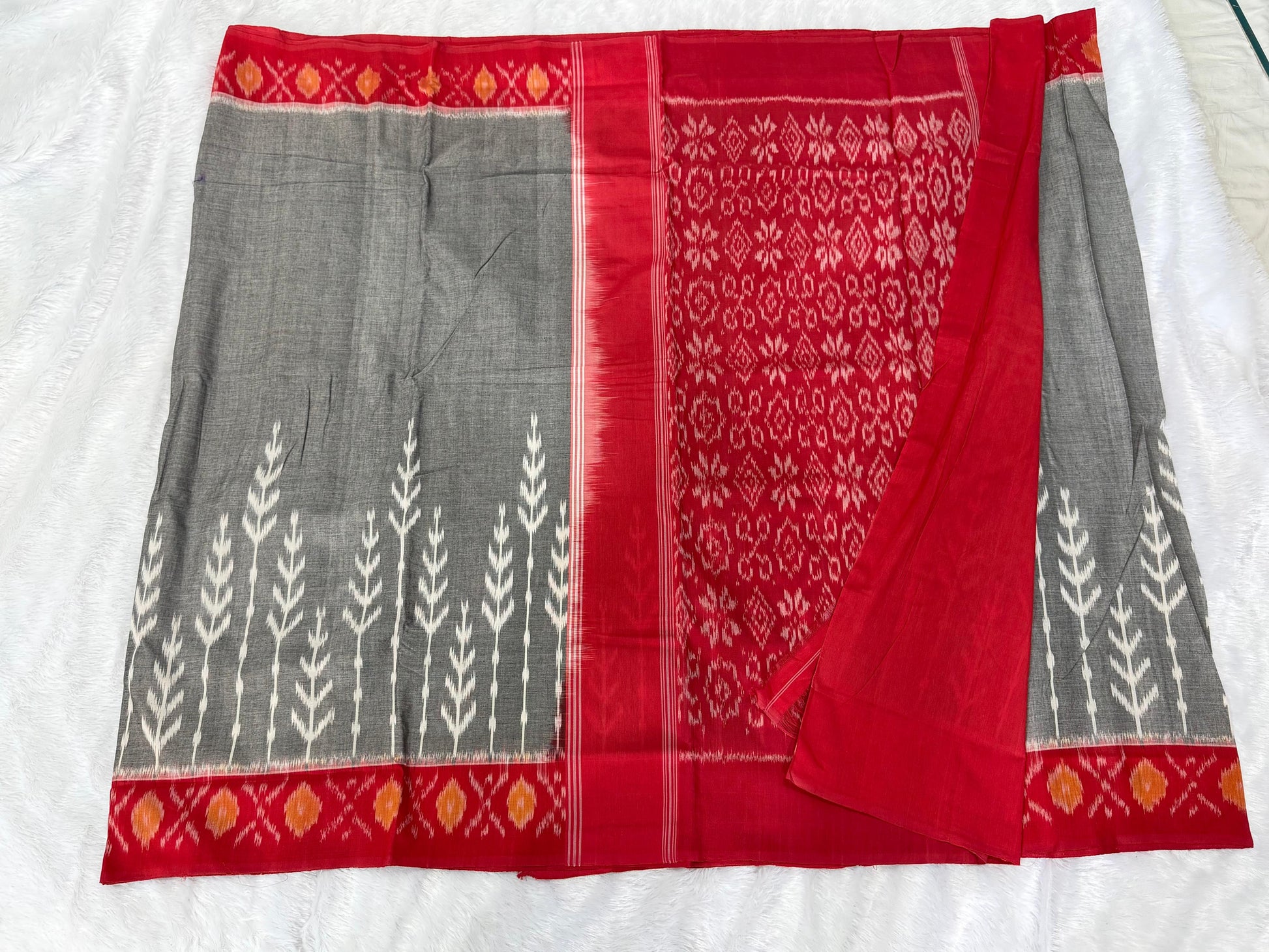 New arrivals 
Pure Mercerized  100 count
double ikat cotton  sarees 
With  blouse included with saree