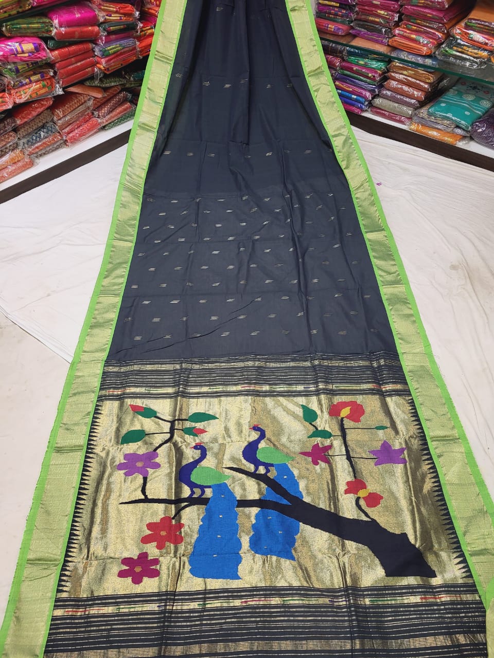 Zilmil | Cotton Handloom Paithani Saree